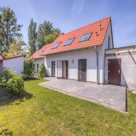 Reihenhaus Im Ferienpark, Rechlin-nord