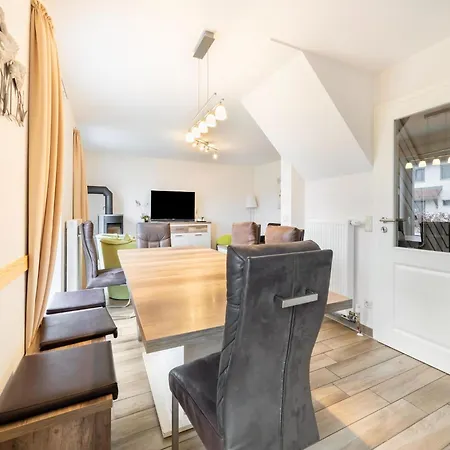 Mit Grosser Terrasse Hébergement de vacances