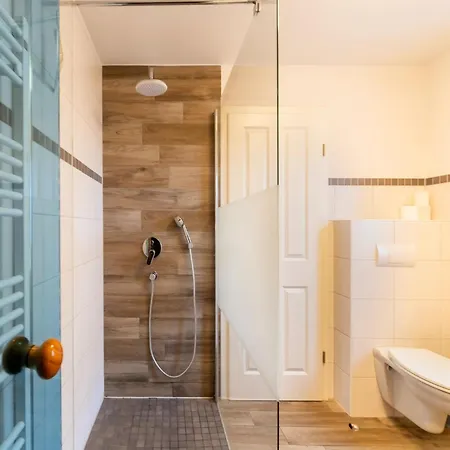 Mit Grosser Terrasse Hébergement de vacances