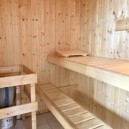Mit Grosser Terrasse Сasa de vacaciones *